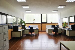 office cleaning janitorial services